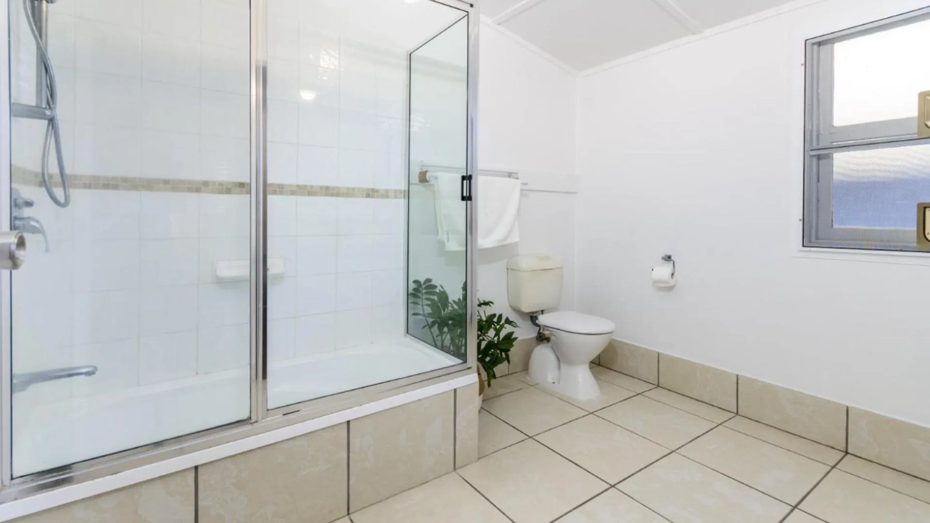 Semesterbostad Close To Water, Restaurants And Clubs, Toorbul St, Bongaree